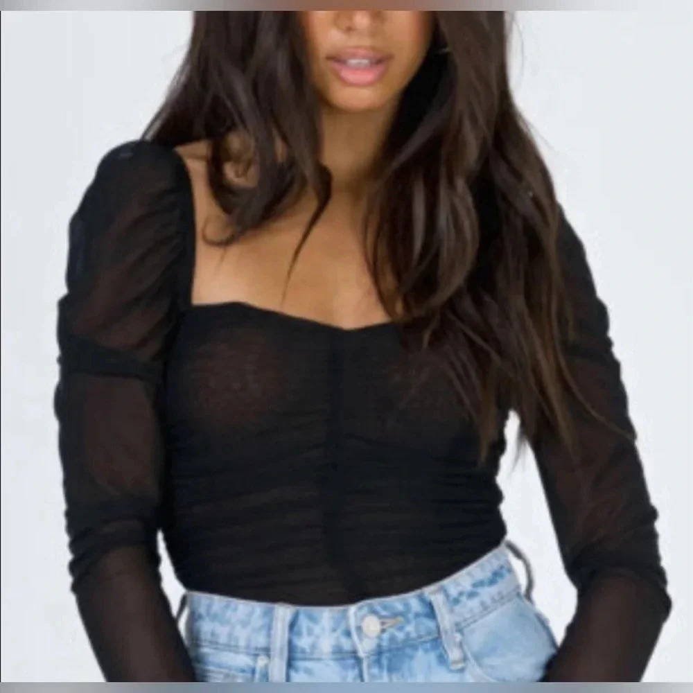 Princess Polly Asher Ruched Long Sleeve Bodysuit. Size 2